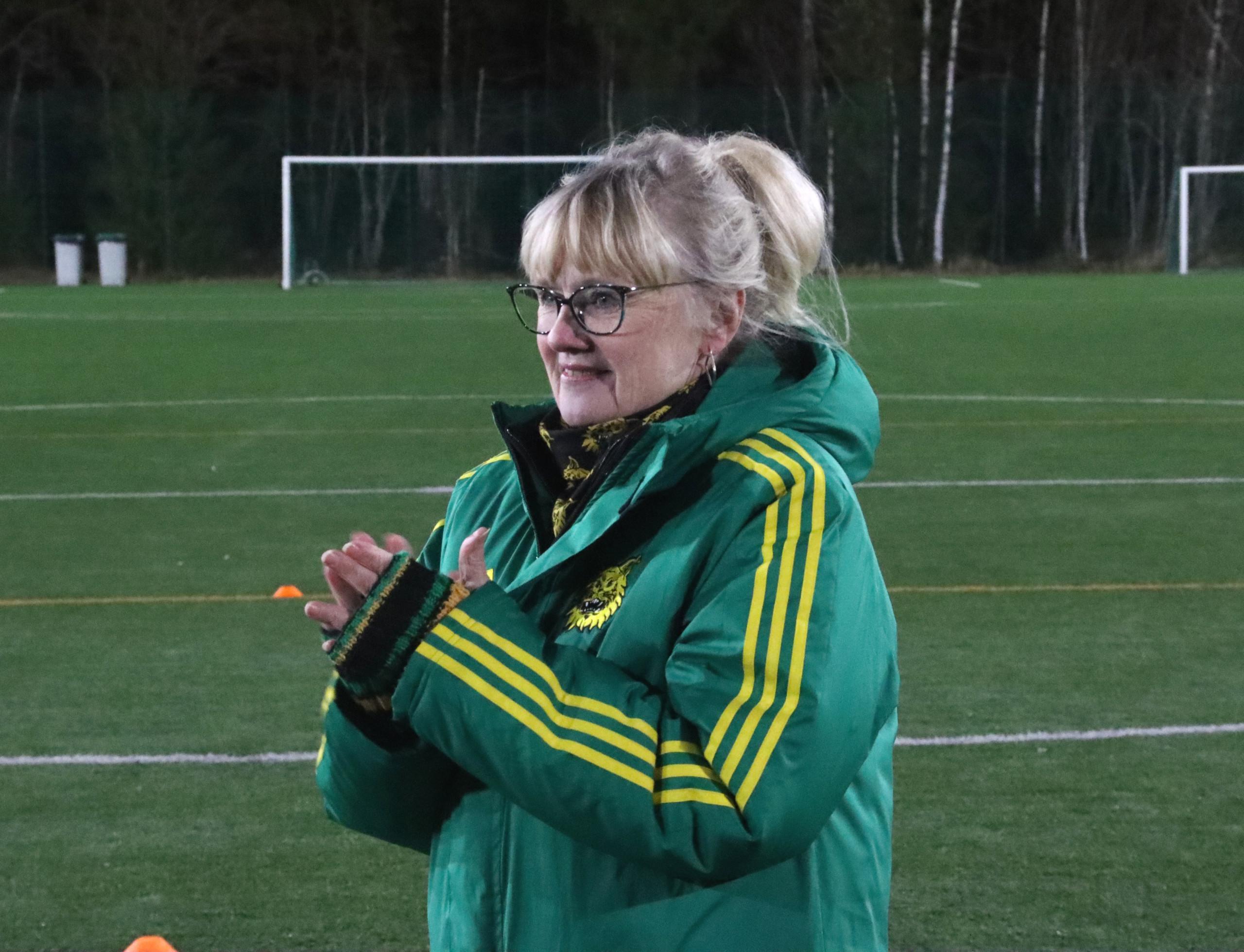 Tuija Helminen Kauppi joulukuu