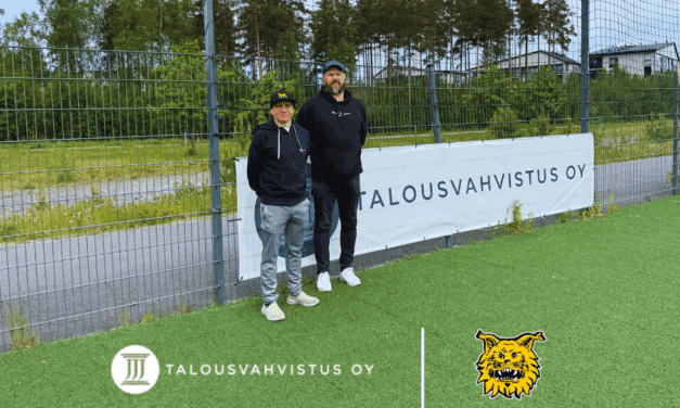 Talousvahvistus Oy tukemassa lasten ja nuorten jalkapallon pelaamista Ilveksessä